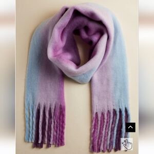 🆕️🧣LILAC STRIPED FRINGE SCARF🧣